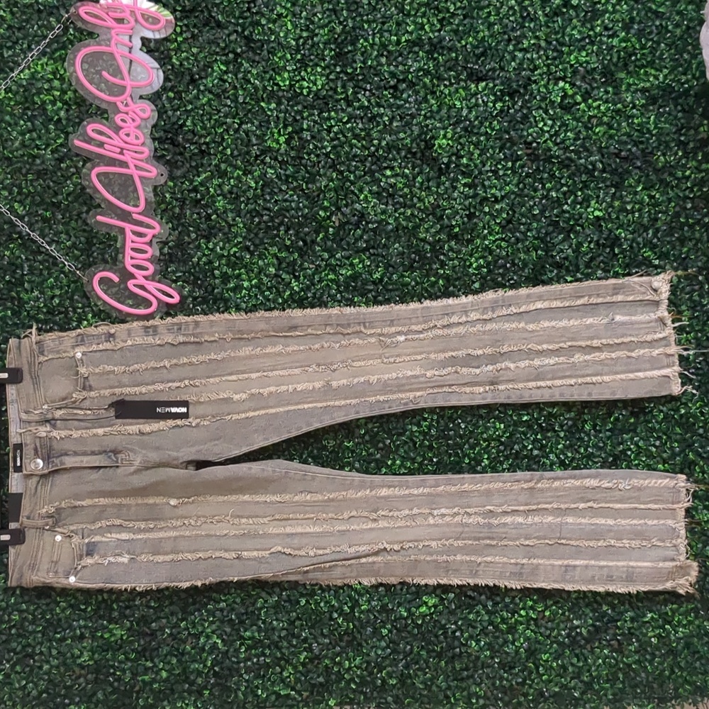Fashion Nova Gray Skinny Jeans with Distressed Detailing